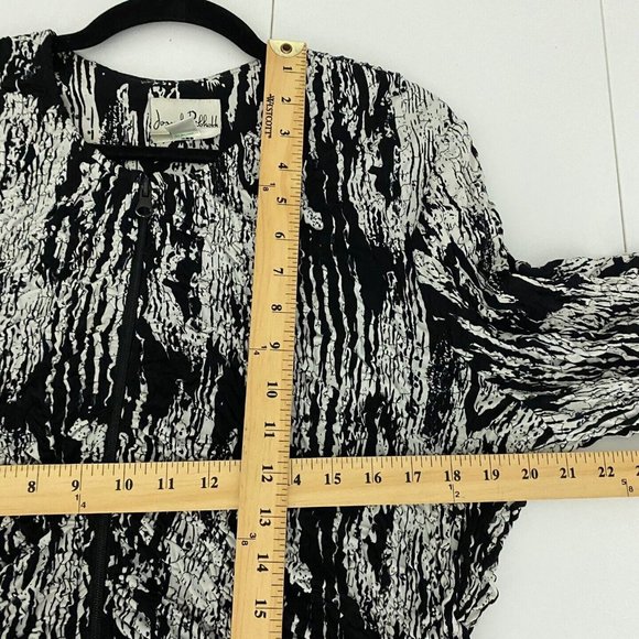 Joseph Ribkoff Full Zip Jacket Black Textured Stretch Womens Size 10 - Picture 8 of 9